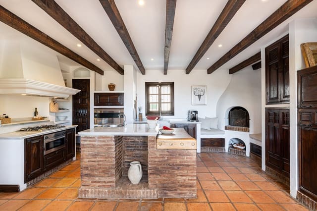 3 soverom Kjedet enebolig til salgs i Marbella med svømmebasseng garasje - € 2 200 000 (Ref: 7342409)