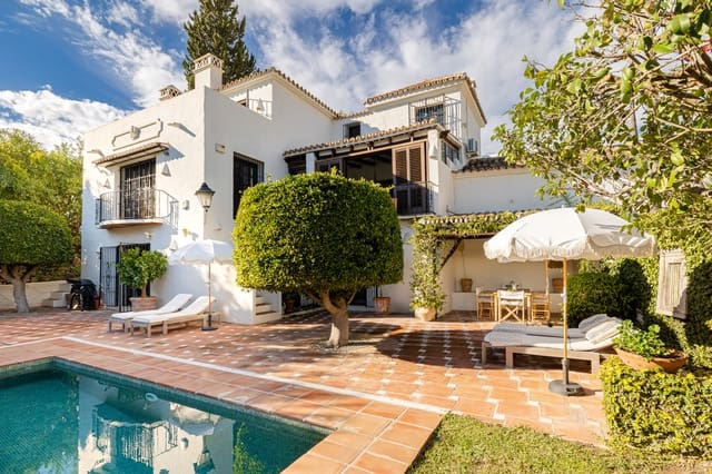3 soverom Kjedet enebolig til salgs i Marbella med svømmebasseng garasje - € 2 200 000 (Ref: 7342409)