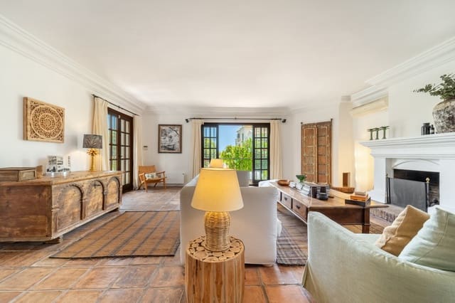 3 soverom Kjedet enebolig til salgs i Marbella med svømmebasseng garasje - € 2 200 000 (Ref: 7342409)