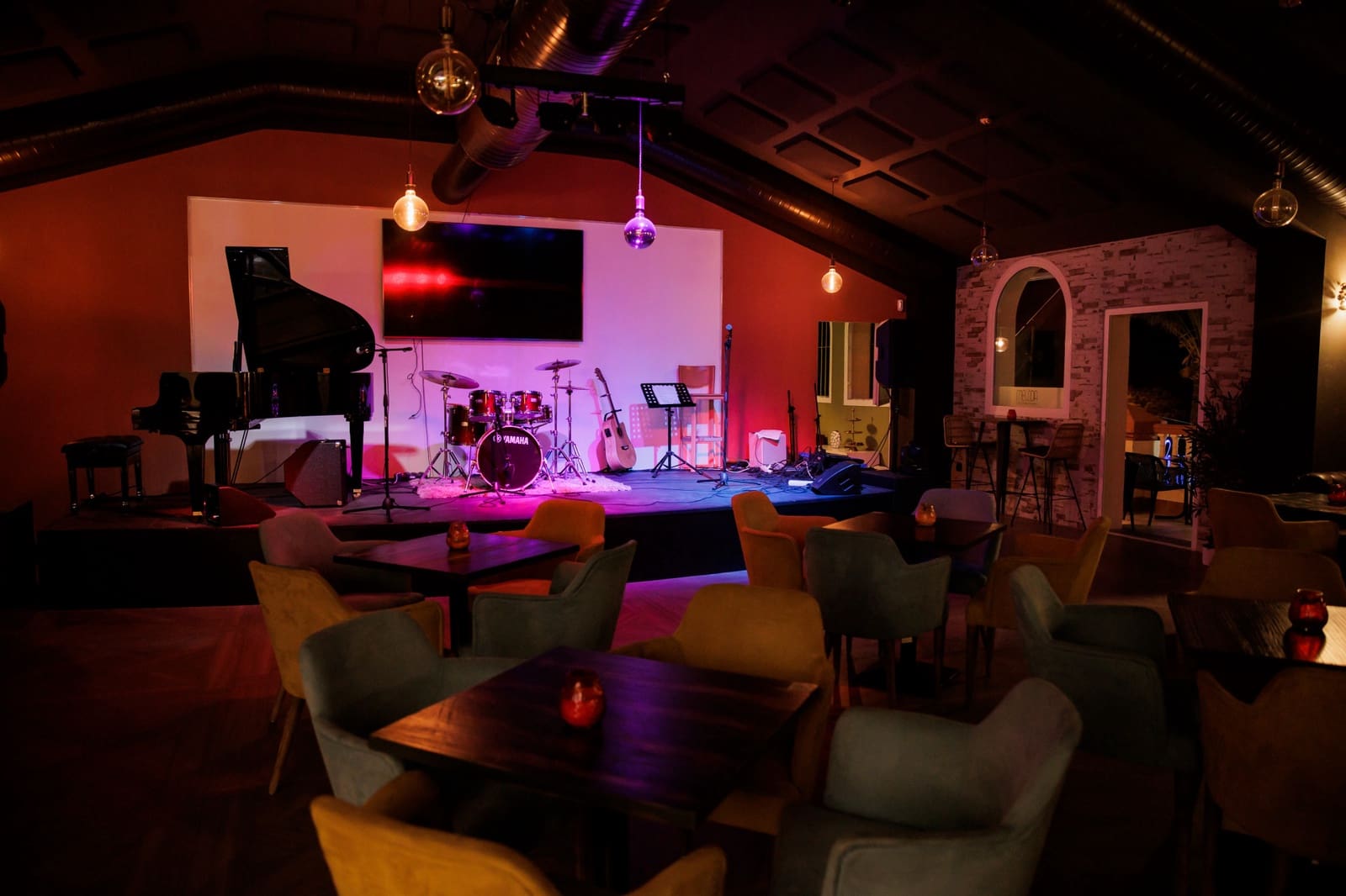 Restaurant/Bar til salg i Estepona - € 1.000.000 (Ref: 7428009)