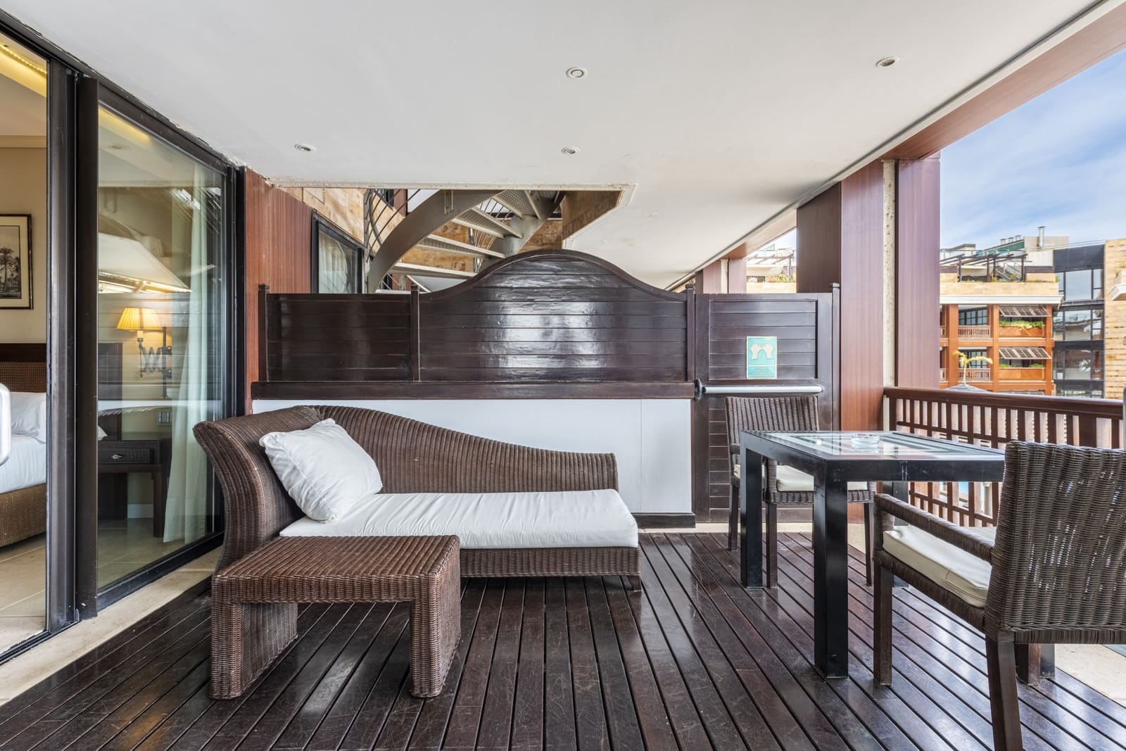 3 Zimmer Apartment zu verkaufen in Marbella mit Pool - 1.300.000 € (Ref: 7435302)