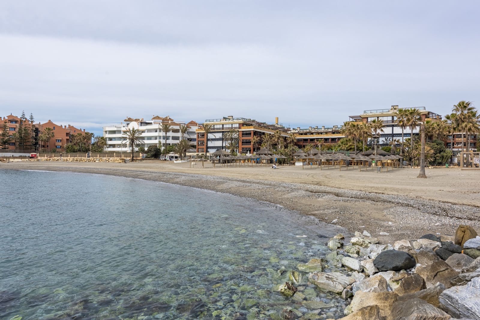 3 Zimmer Apartment zu verkaufen in Marbella mit Pool - 1.300.000 € (Ref: 7435302)