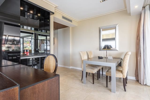 3 Zimmer Apartment zu verkaufen in Marbella mit Pool - 1.300.000 € (Ref: 7435302)