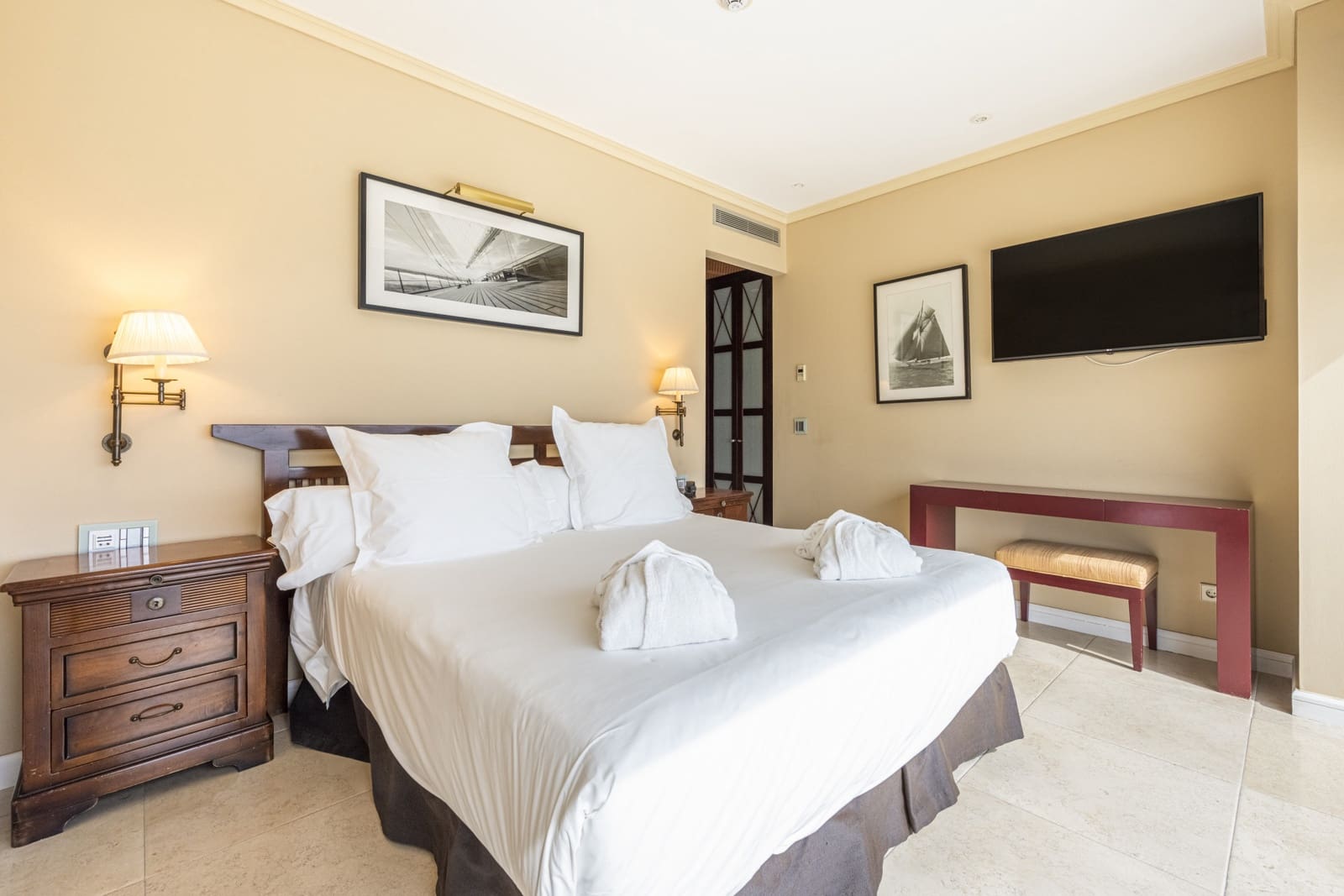 3 Zimmer Apartment zu verkaufen in Marbella mit Pool - 1.300.000 € (Ref: 7435302)