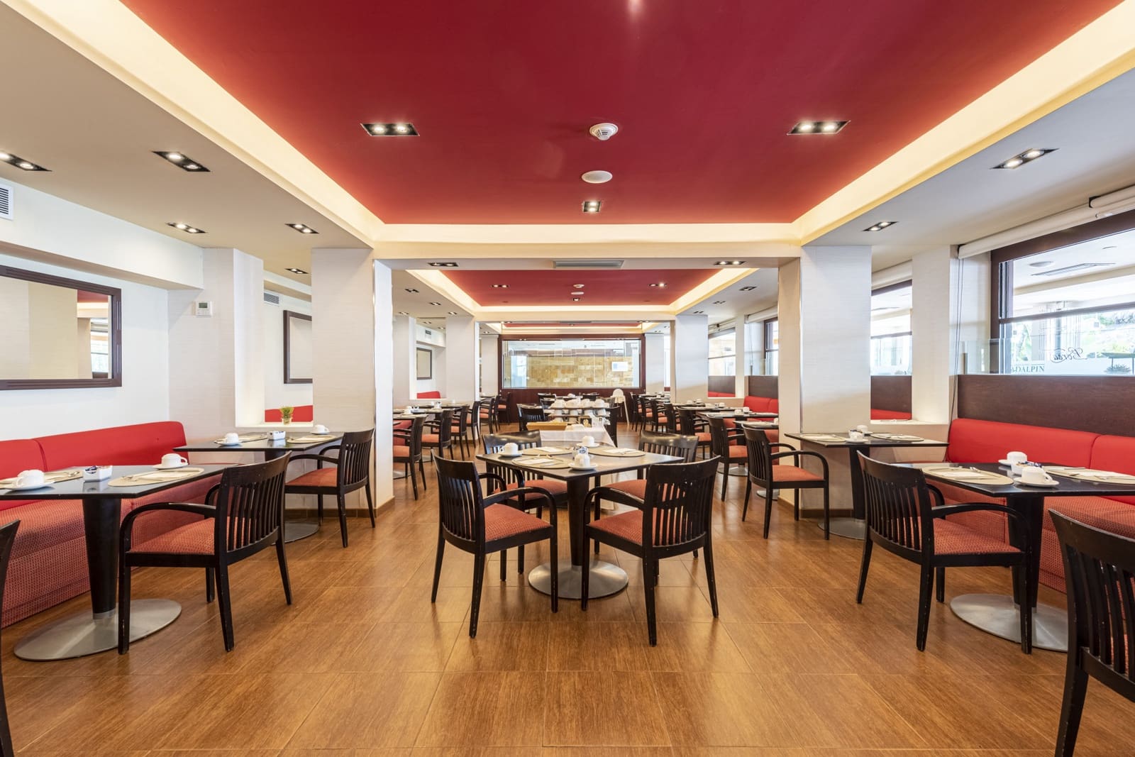 3 Zimmer Apartment zu verkaufen in Marbella mit Pool - 1.300.000 € (Ref: 7435302)