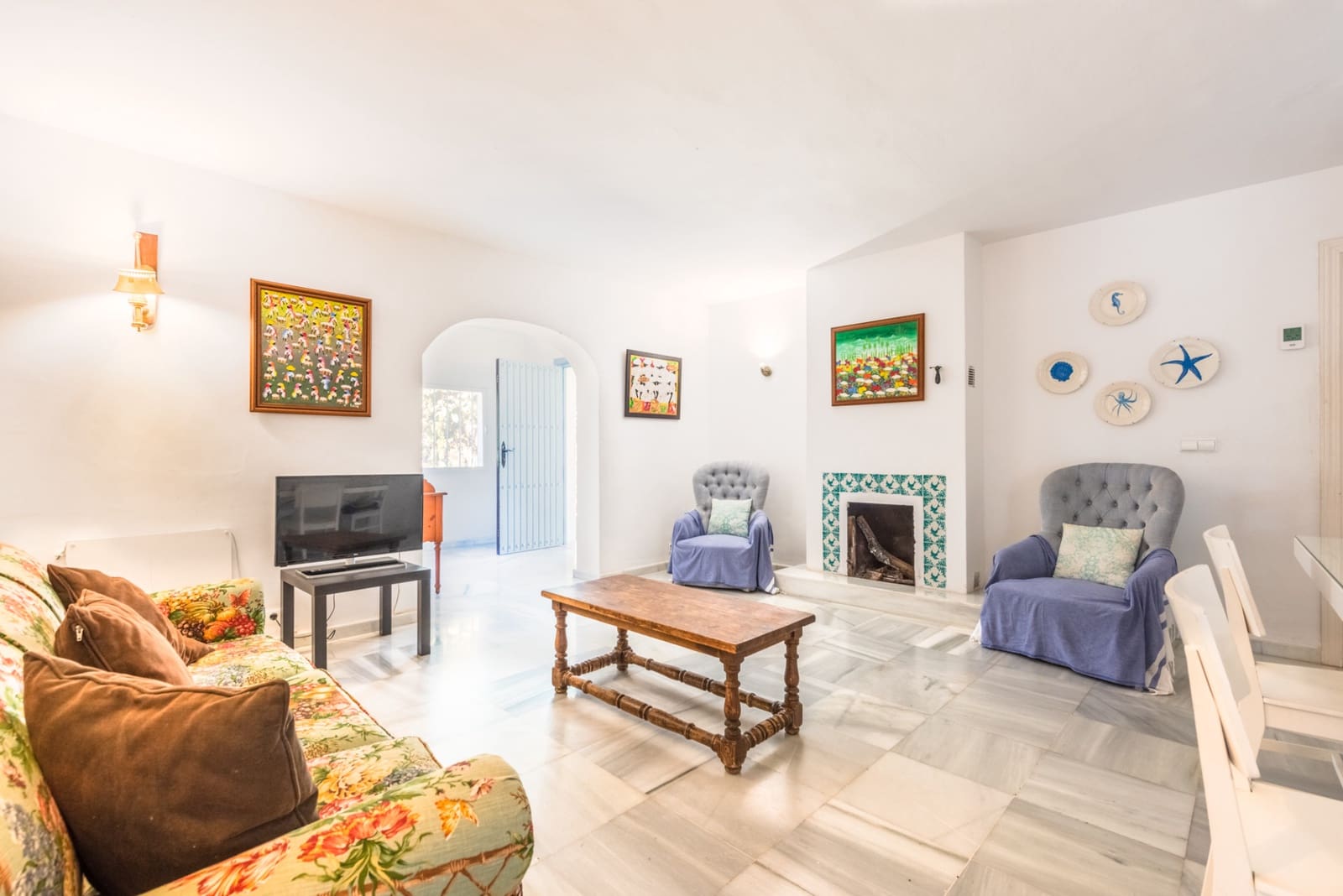 4 sypialnia Willa na sprzedaż w Marbella z basenem garażem - 925 000 € (Ref: 7490866)