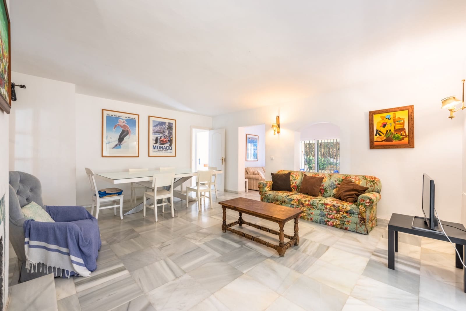 4 sypialnia Willa na sprzedaż w Marbella z basenem garażem - 925 000 € (Ref: 7490866)