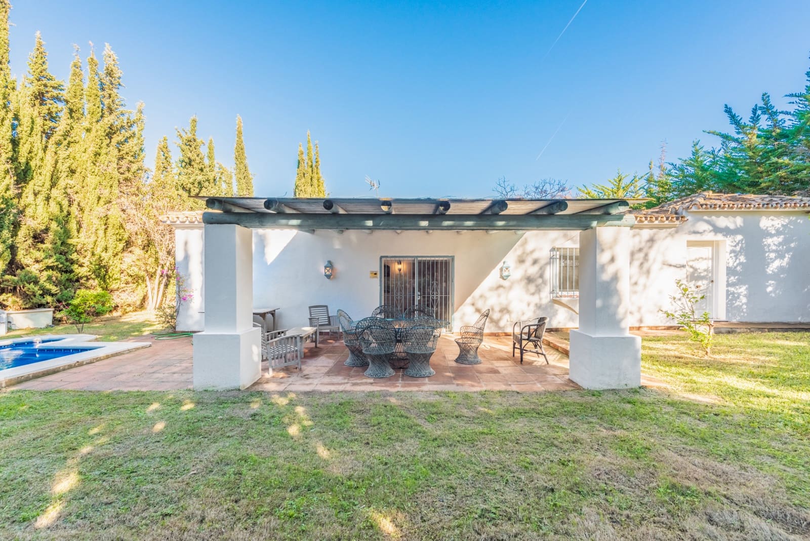 4 sypialnia Willa na sprzedaż w Marbella z basenem garażem - 925 000 € (Ref: 7490866)