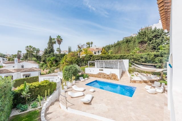 Chalet de 5 habitaciones en Marbella en venta con piscina garaje - 2.490.000 € (Ref: 7495130)