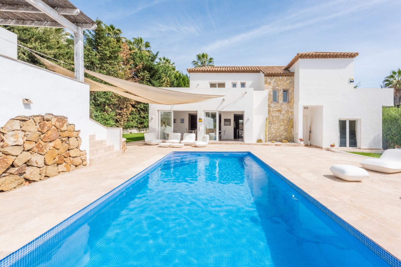 5 slaapkamer Villa te koop in Marbella met zwembad garage - € 2.490.000 (Ref: 7495130)