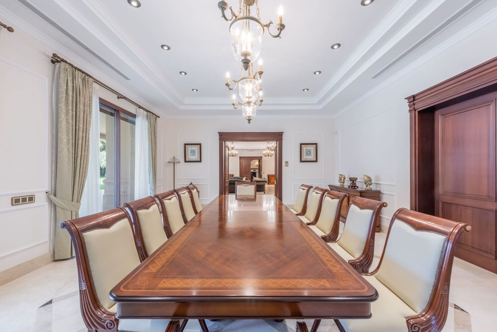 6 bedroom Villa for sale in Guadalmina with pool garage - € 10,800,000 (Ref: 7502333)