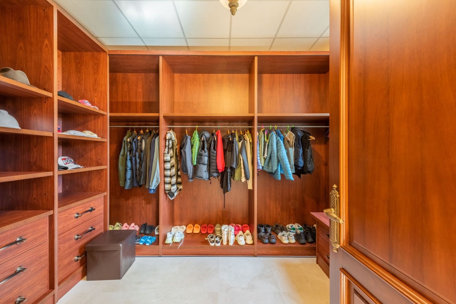 6 bedroom Villa for sale in Guadalmina with pool garage - € 10,800,000 (Ref: 7502333)