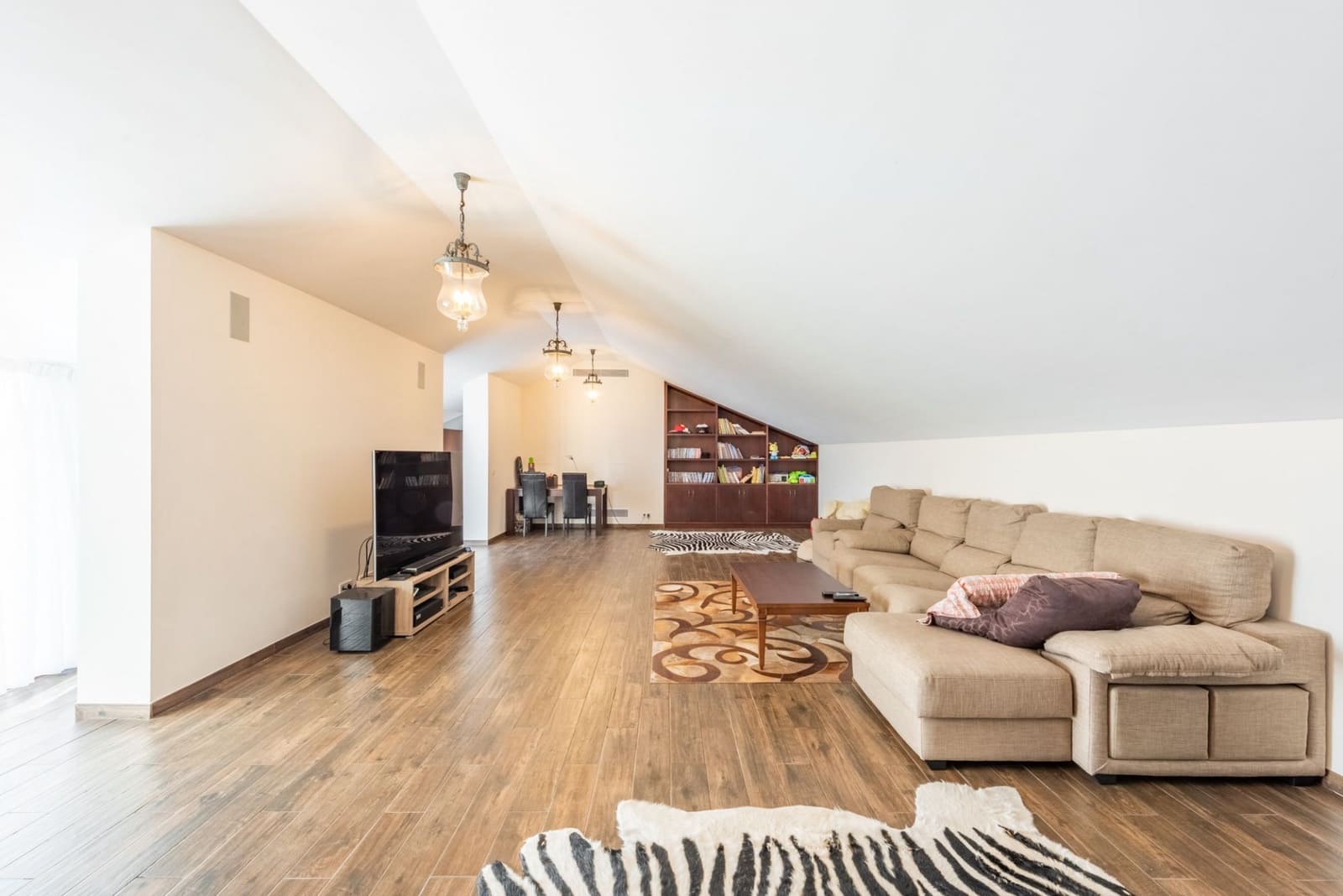 6 bedroom Villa for sale in Guadalmina with pool garage - € 10,800,000 (Ref: 7502333)