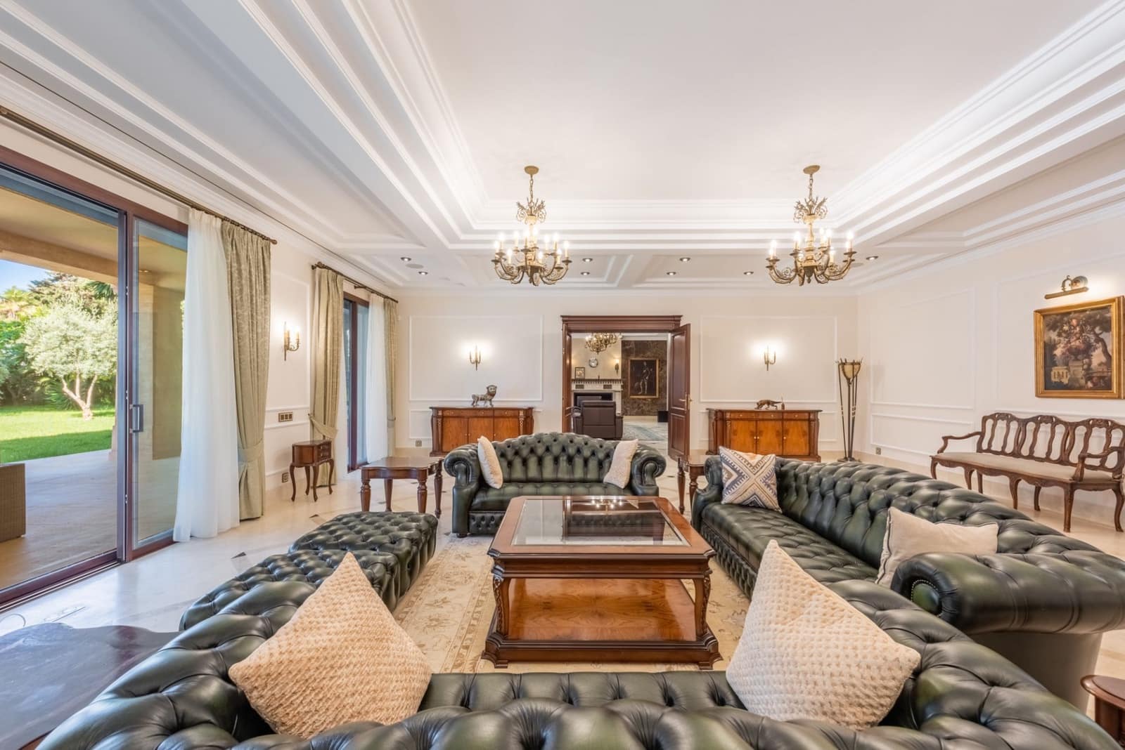 6 bedroom Villa for sale in Guadalmina with pool garage - € 10,800,000 (Ref: 7502333)