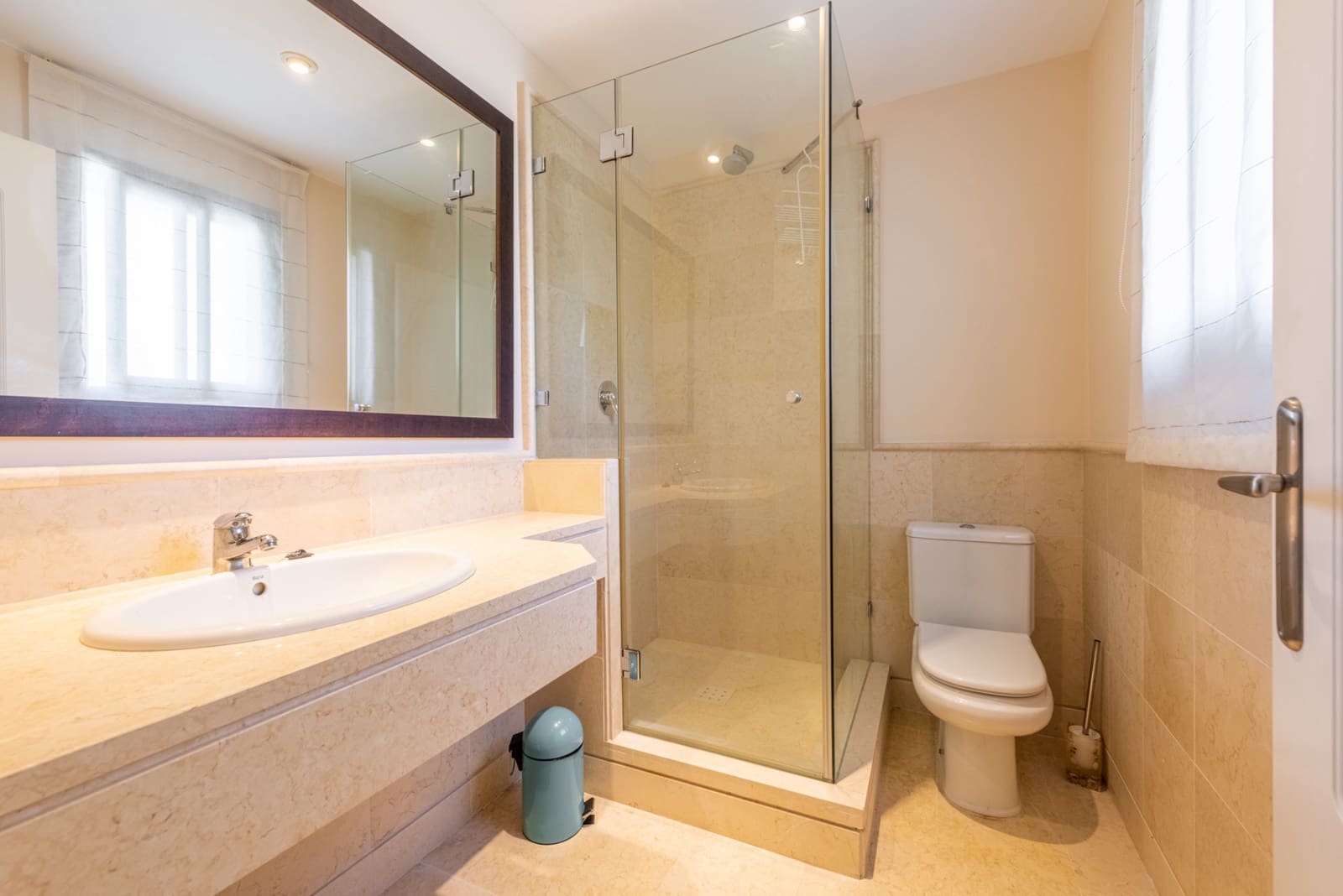 4 chambre Penthouse à vendre à Benahavis avec piscine garage - 1 790 000 € (Ref: 7603261)