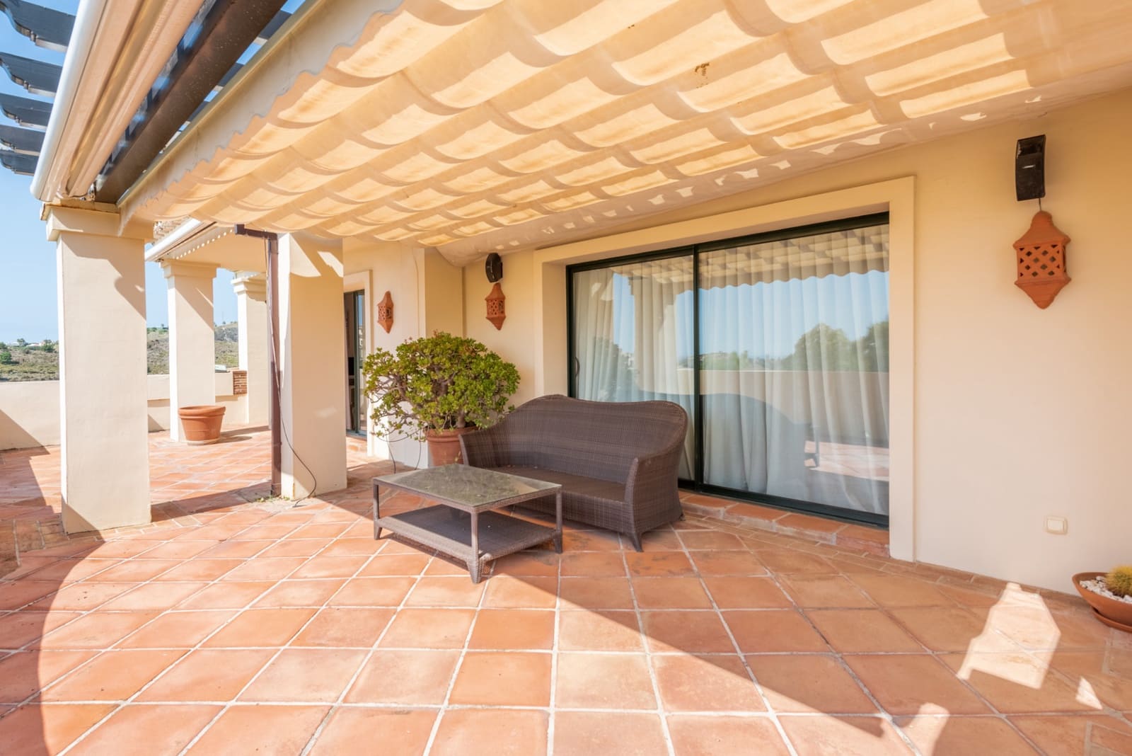4 chambre Penthouse à vendre à Benahavis avec piscine garage - 1 790 000 € (Ref: 7603261)