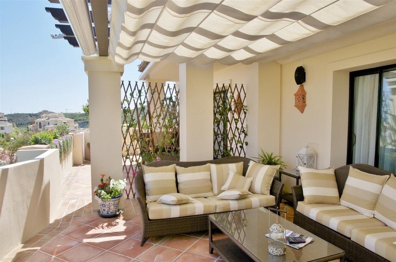 Ático de 4 habitaciones en Benahavís en venta con piscina garaje - 1.790.000 € (Ref: 7603261)