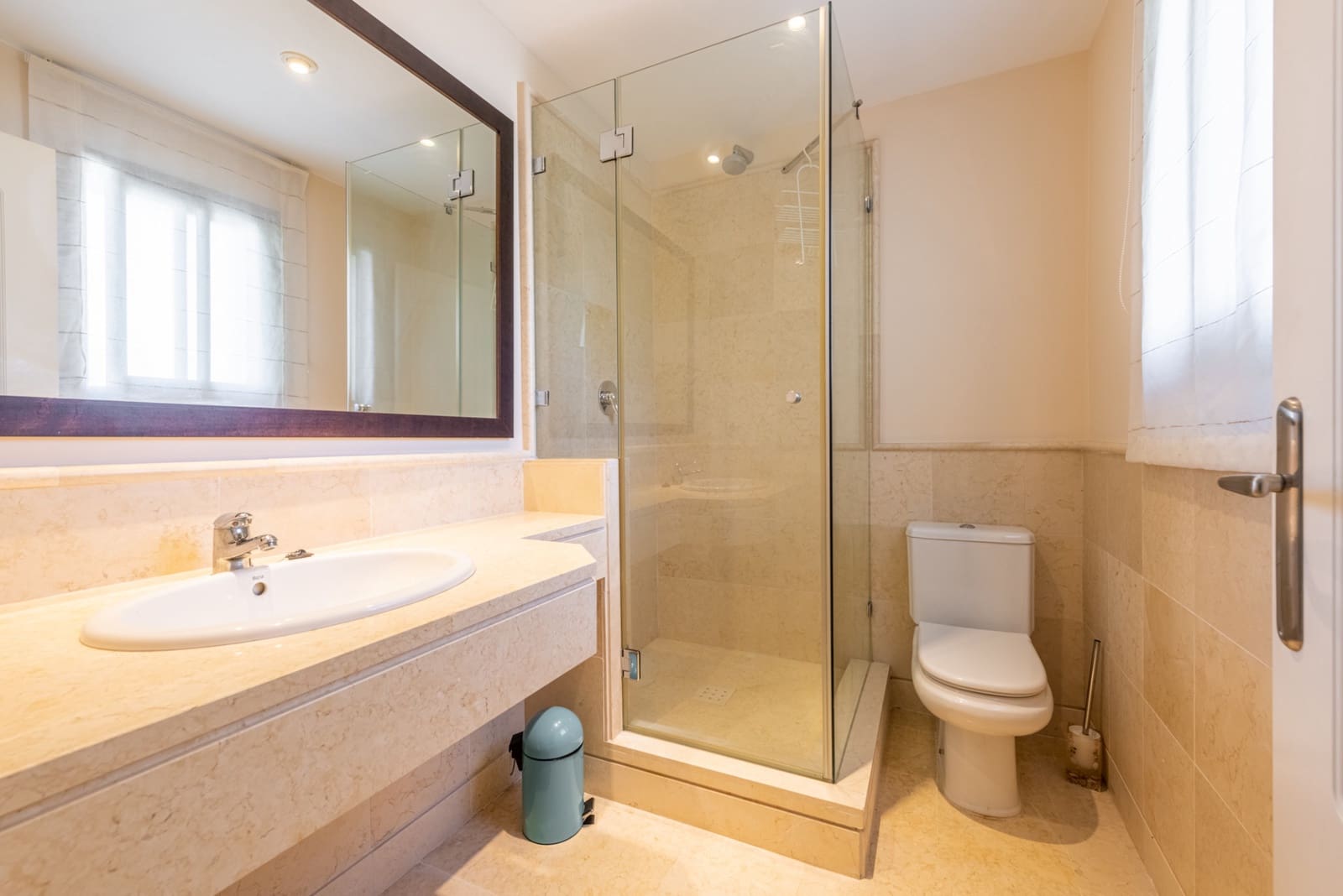 Ático de 4 habitaciones en Benahavís en venta con piscina garaje - 1.790.000 € (Ref: 7603261)