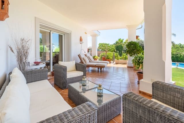 6 bedroom Villa for sale in Benahavís with pool garage - € 2,690,000 (Ref: 7624540)