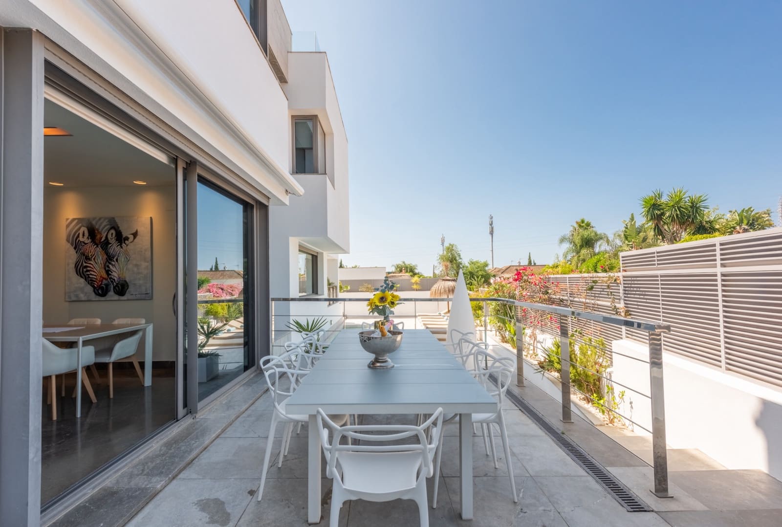 4 bedroom Villa for sale in Marbella with pool garage - € 2,450,000 (Ref: 7665074)