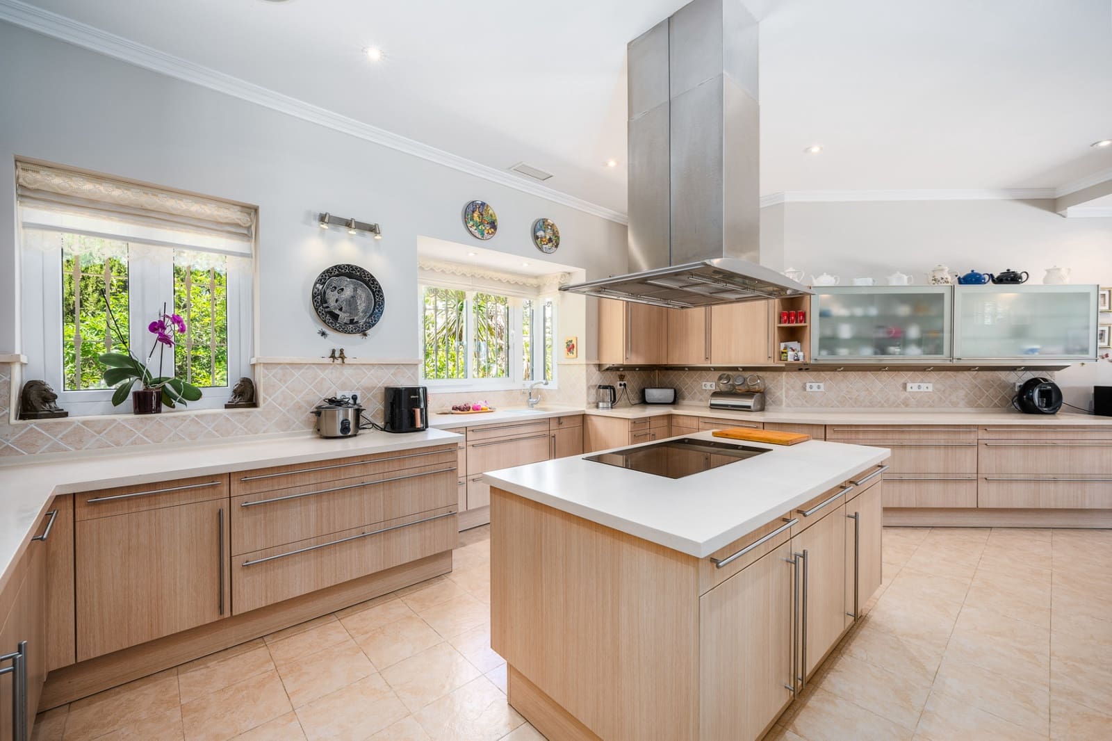 7 slaapkamer Villa te koop in Marbella met zwembad garage - € 5.595.000 (Ref: 7706546)