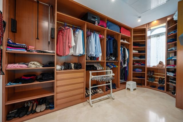 7 slaapkamer Villa te koop in Marbella met zwembad garage - € 5.595.000 (Ref: 7706546)