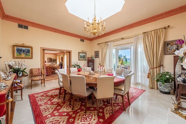 5 bedroom Villa for sale in Benahavís with pool garage - € 4,800,000 (Ref: 7714879)