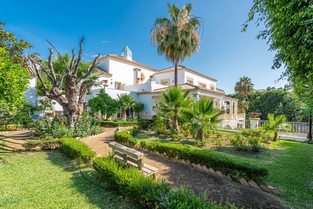 5 bedroom Villa for sale in Benahavís with pool garage - € 4,800,000 (Ref: 7714879)