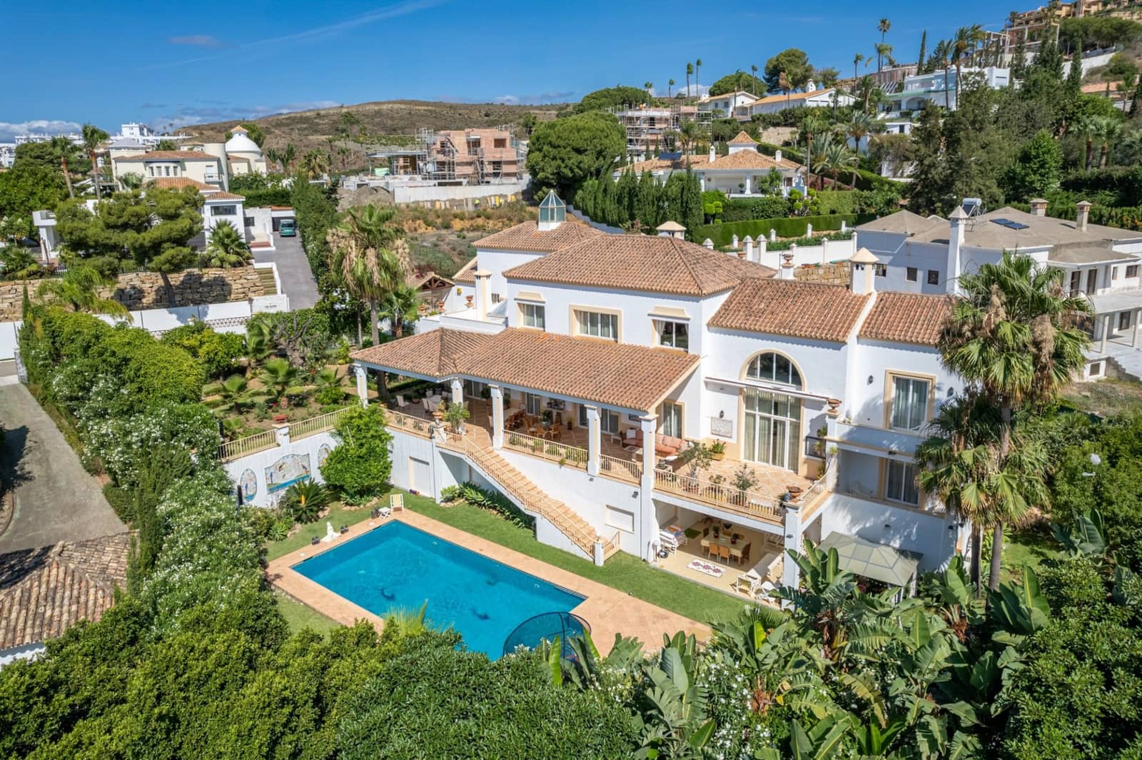 5 sovrum Villa till salu i Benahavis med pool garage - 4 800 000 € (Ref: 7714879)
