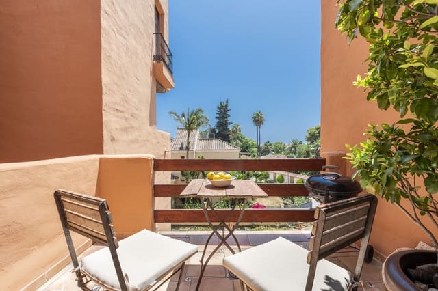3 sovrum Takvåning till salu i El Paraiso, Estepona med pool garage - 448 000 € (Ref: 7729343)