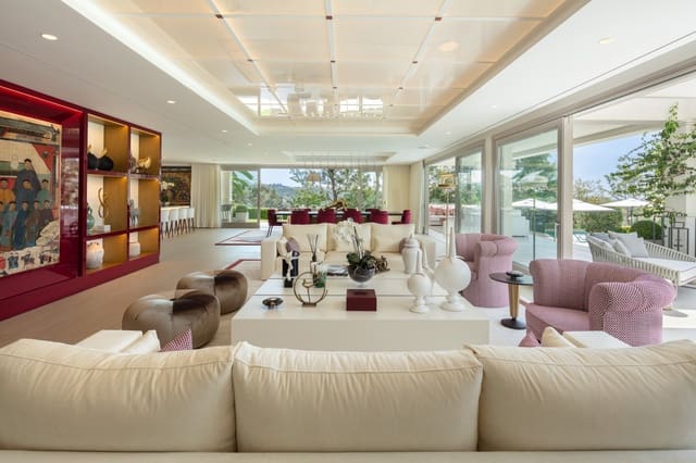 6 sypialnia Willa na sprzedaż w Marbella z basenem garażem - 10 395 000 € (Ref: 7747746)