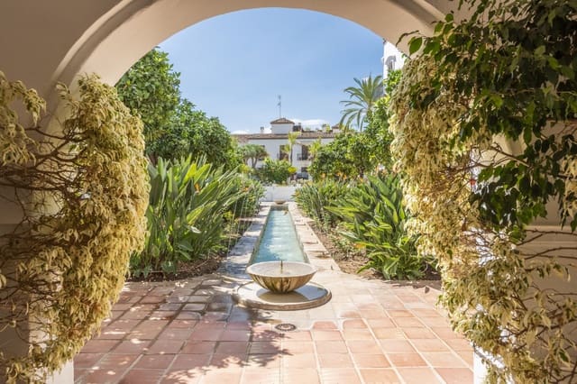 2 slaapkamer Appartement te huur in Marbella met zwembad garage - € 2.200 (Ref: 7774702)