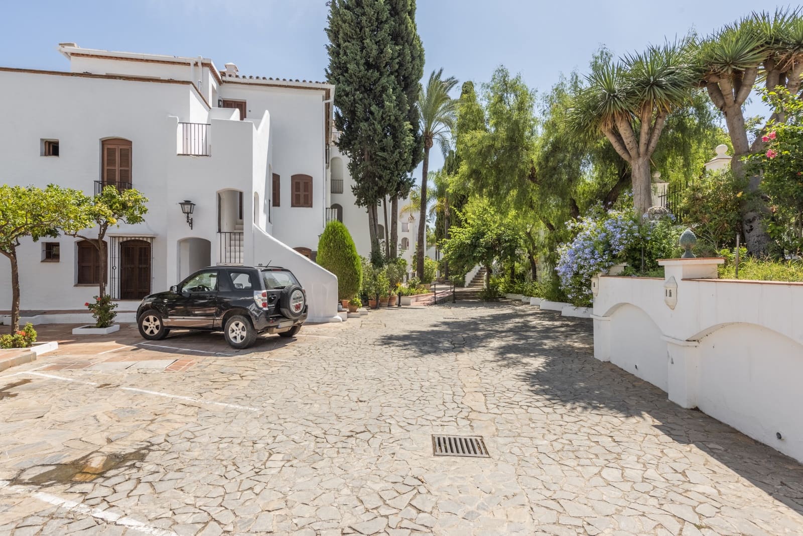 2 slaapkamer Appartement te huur in Marbella met zwembad garage - € 2.200 (Ref: 7774702)
