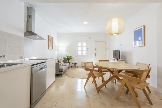 2 slaapkamer Appartement te huur in Marbella met zwembad garage - € 2.200 (Ref: 7774702)