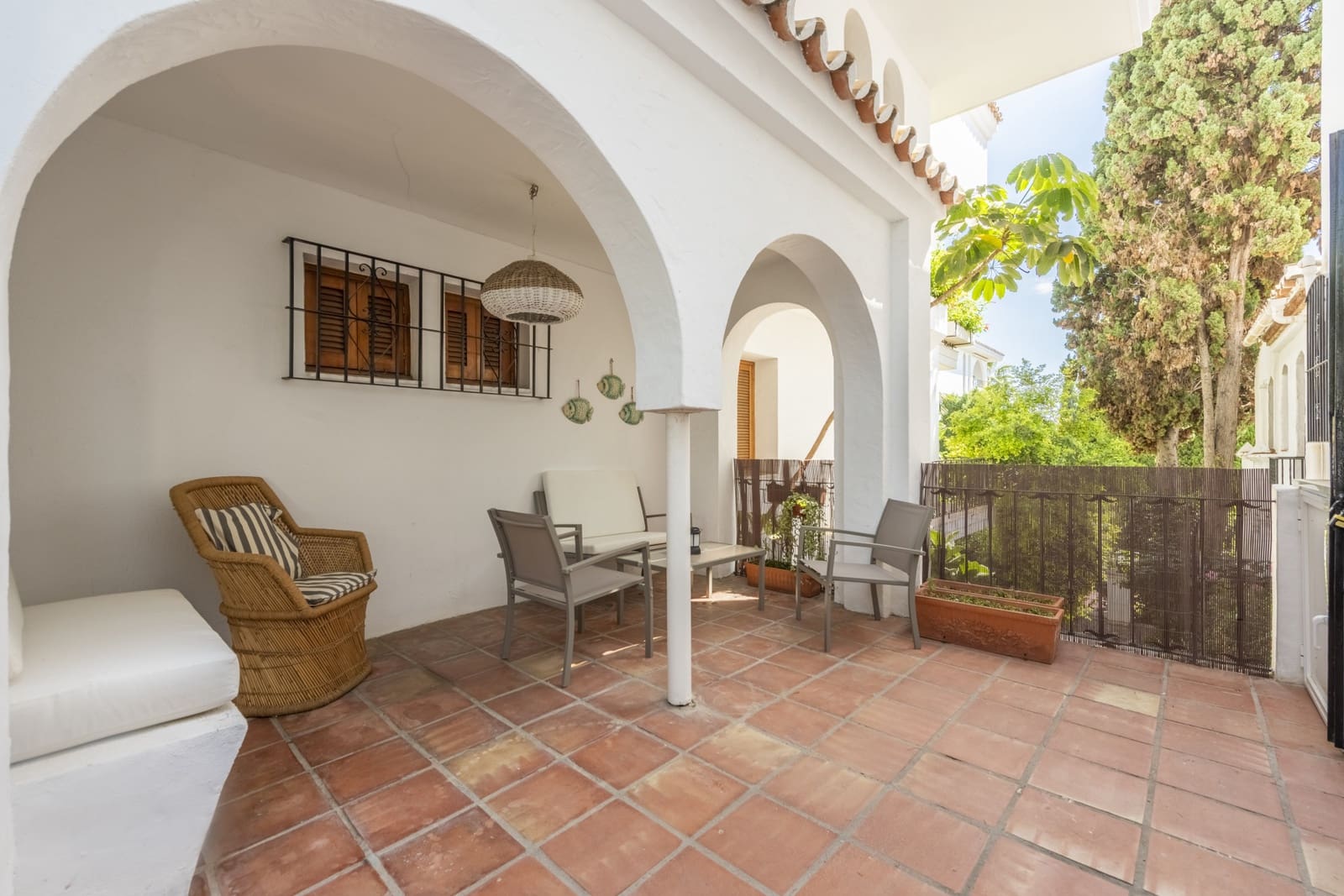 2 slaapkamer Appartement te huur in Marbella met zwembad garage - € 2.200 (Ref: 7774702)