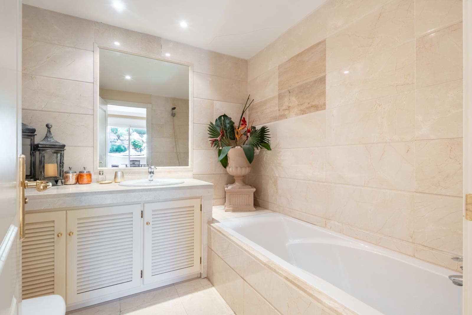 2 chambre Appartement à vendre à Marbella avec piscine garage - 850 000 € (Ref: 7776643)