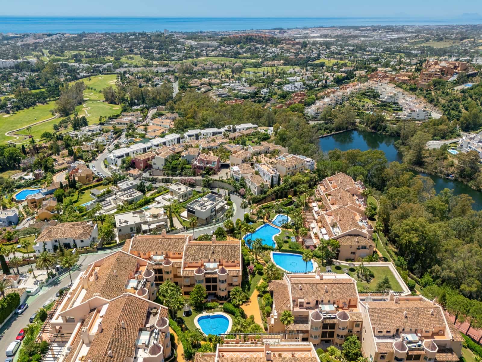 2 chambre Appartement à vendre à Marbella avec piscine garage - 850 000 € (Ref: 7776643)