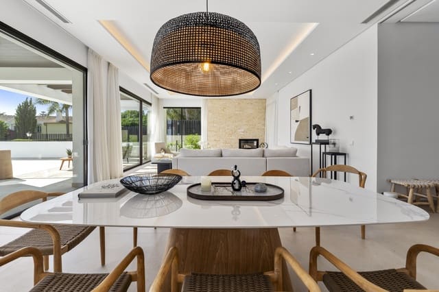 4 Zimmer Villa zu verkaufen in Marbella mit Pool Garage - 4.500.000 € (Ref: 7777762)