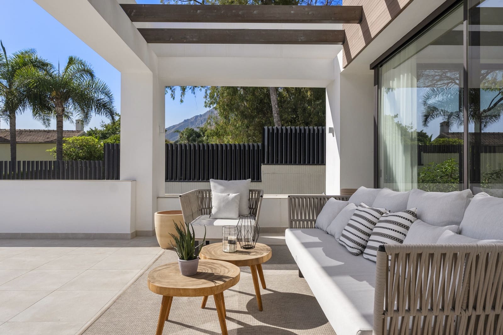 4 Zimmer Villa zu verkaufen in Marbella mit Pool Garage - 4.500.000 € (Ref: 7777762)