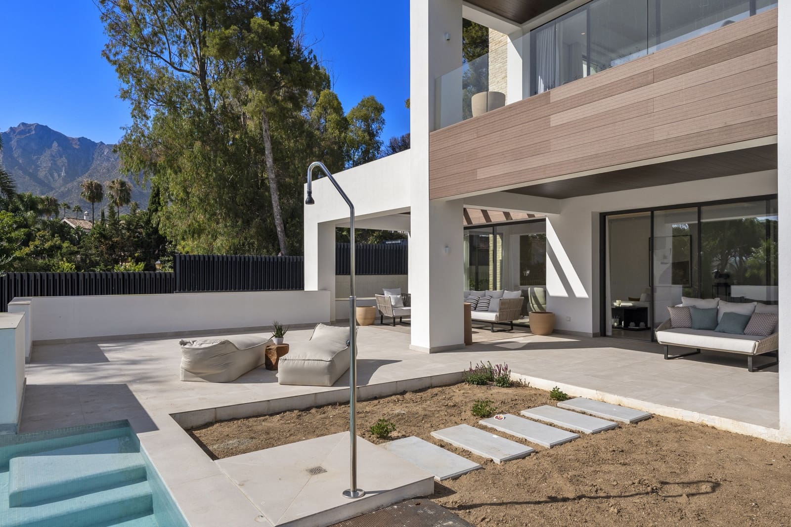 4 Zimmer Villa zu verkaufen in Marbella mit Pool Garage - 4.500.000 € (Ref: 7777762)