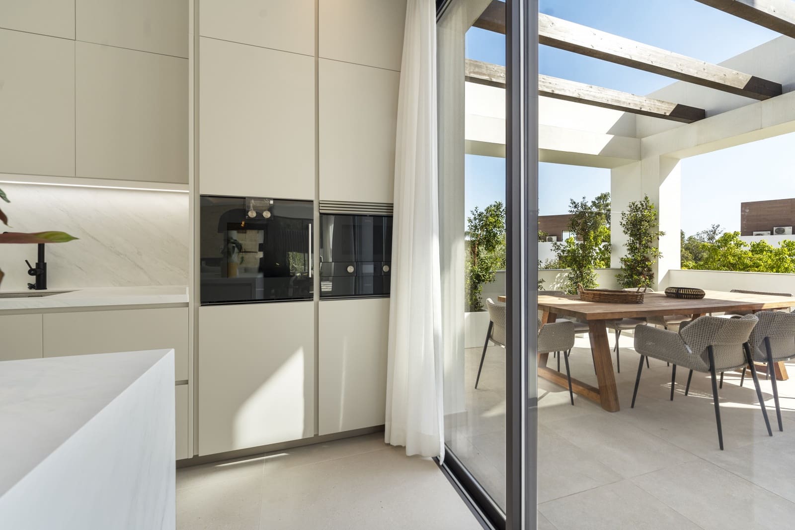 4 sypialnia Willa na sprzedaż w Golden Mile z basenem garażem - 4 500 000 € (Ref: 7777762)