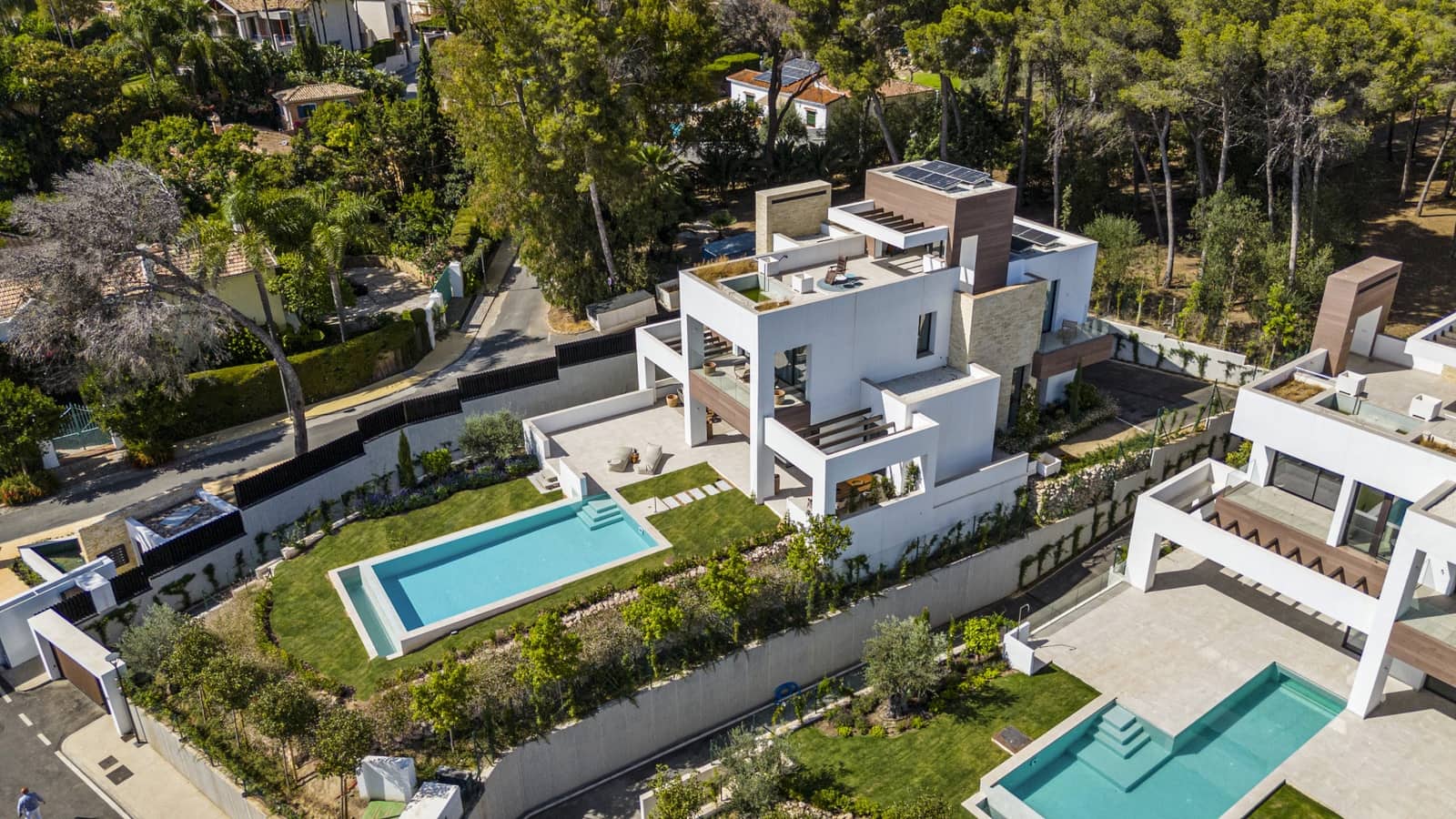 4 sypialnia Willa na sprzedaż w Golden Mile z basenem garażem - 4 500 000 € (Ref: 7777762)
