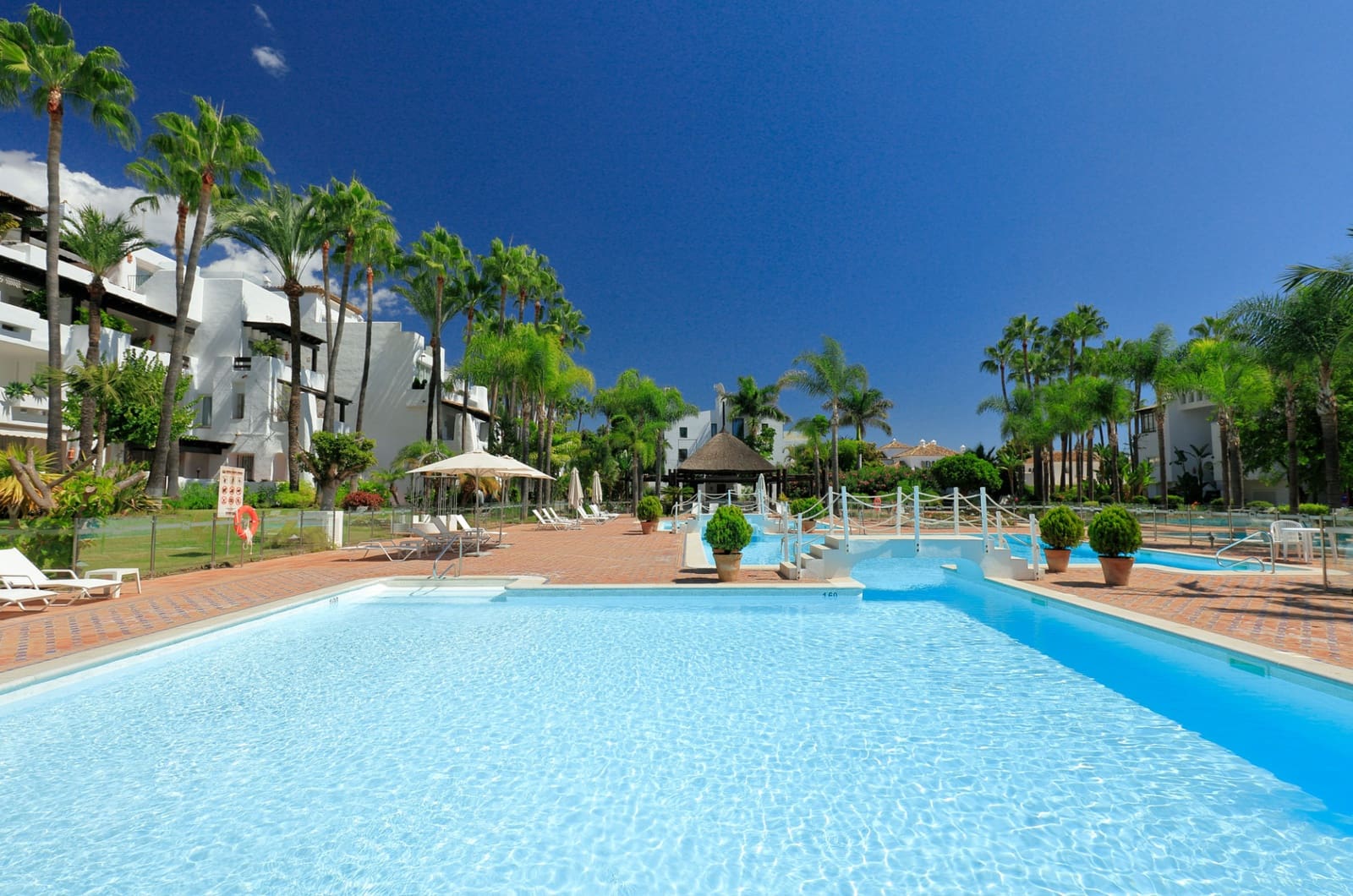 3 bedroom Apartment for sale in Marbella with pool garage - € 6,995,000 (Ref: 7777763)