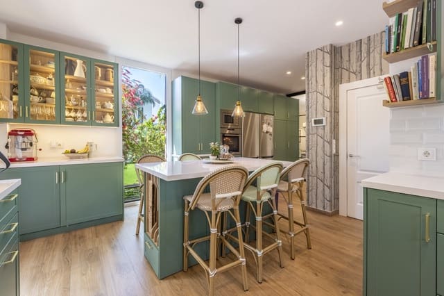 5 sypialnia Willa do wynajęcia w Marbella z basenem garażem - 17 000 € (Ref: 7806651)