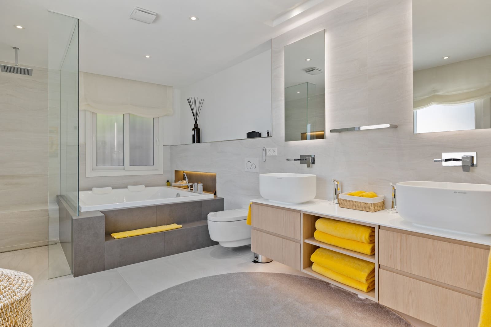 6 slaapkamer Villa te koop in Marbella met zwembad garage - € 6.900.000 (Ref: 7823515)