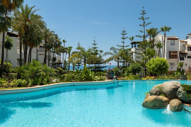 3 Zimmer Apartment zu verkaufen in Marbella mit Pool Garage - 3.250.000 € (Ref: 7848359)