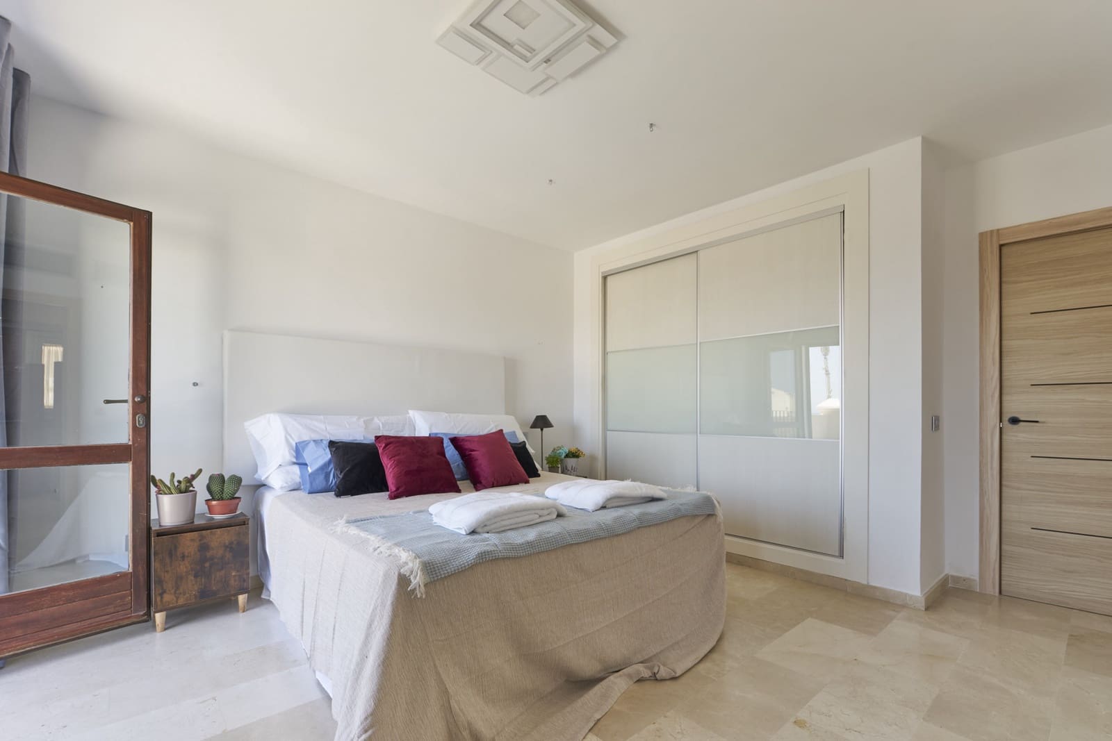 6 bedroom Townhouse for sale in Marbella with pool garage - € 1,495,000 (Ref: 7953551)