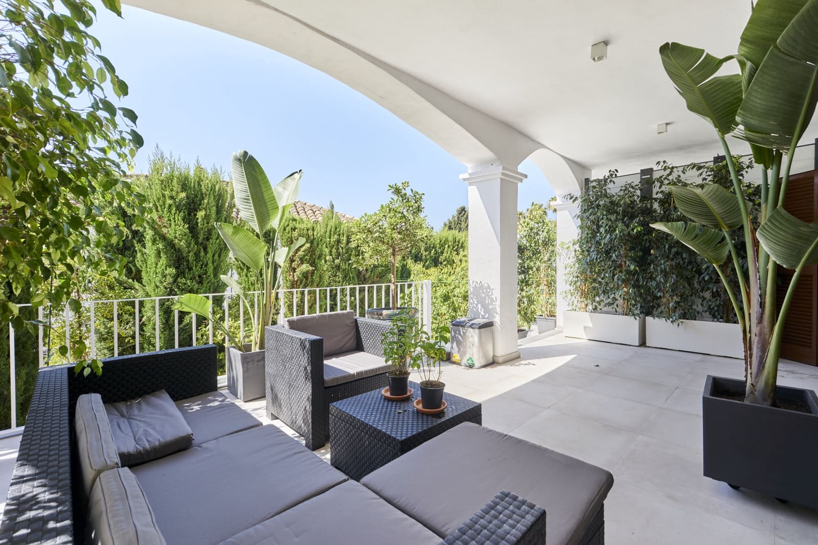 6 bedroom Townhouse for sale in Marbella with pool garage - € 1,495,000 (Ref: 7953551)
