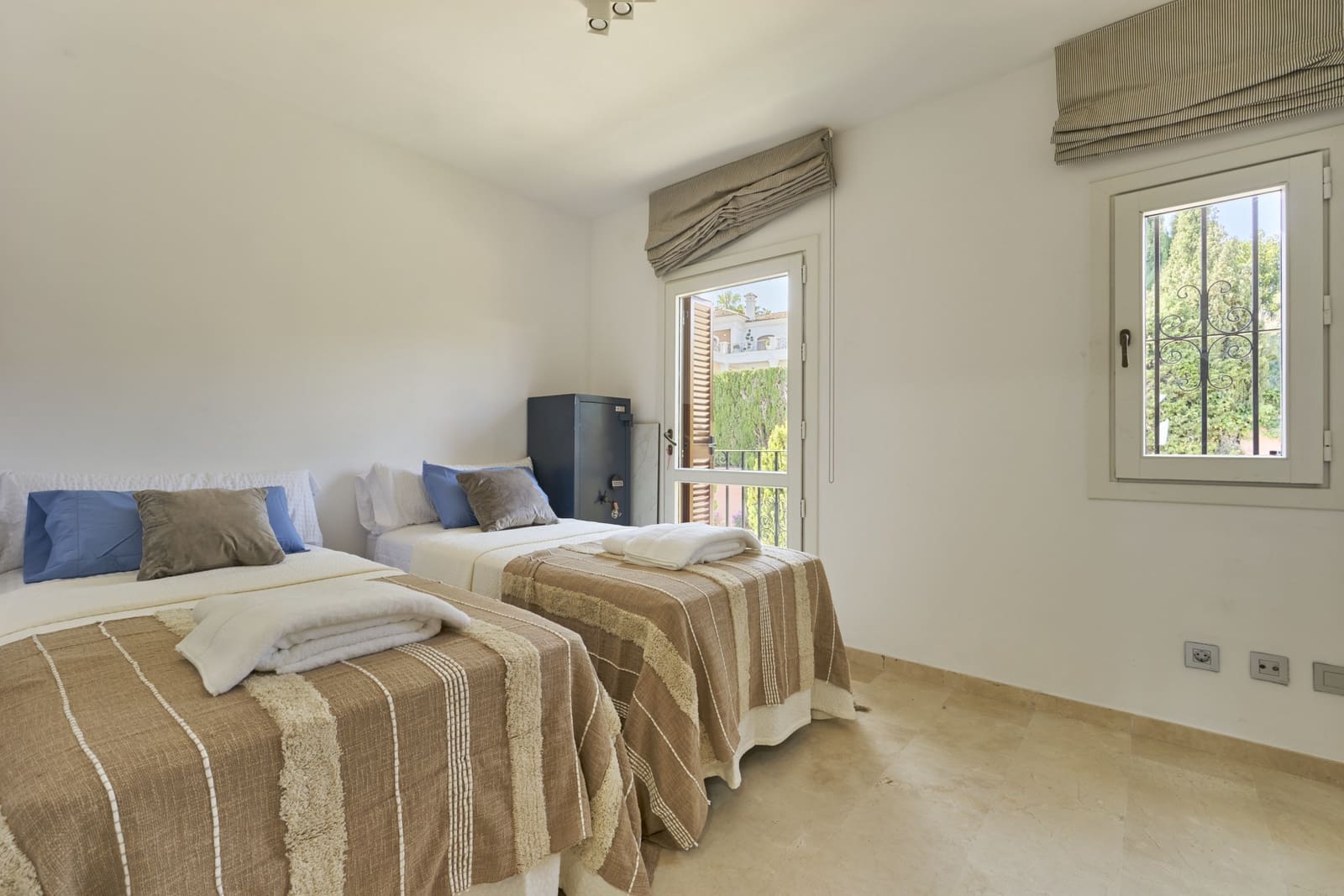 6 slaapkamer Huis te koop in Marbella met zwembad garage - € 1.495.000 (Ref: 7953551)