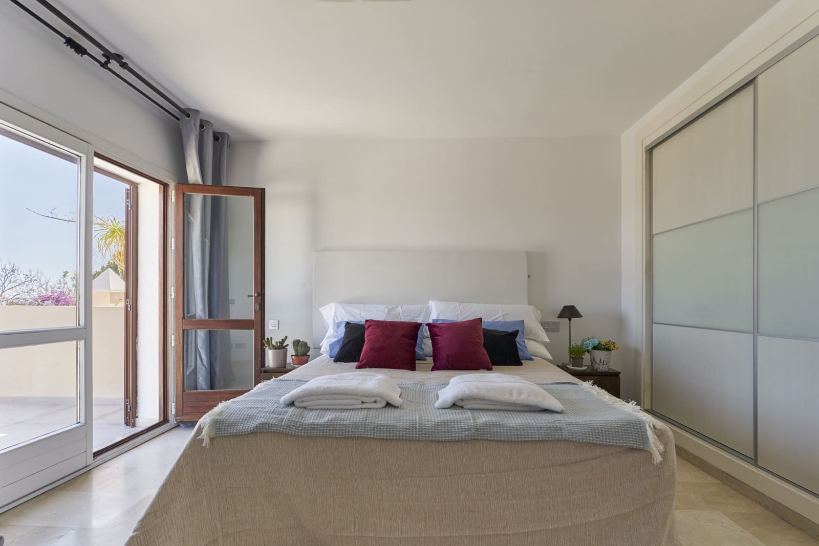 6 slaapkamer Huis te koop in Marbella met zwembad garage - € 1.495.000 (Ref: 7953551)